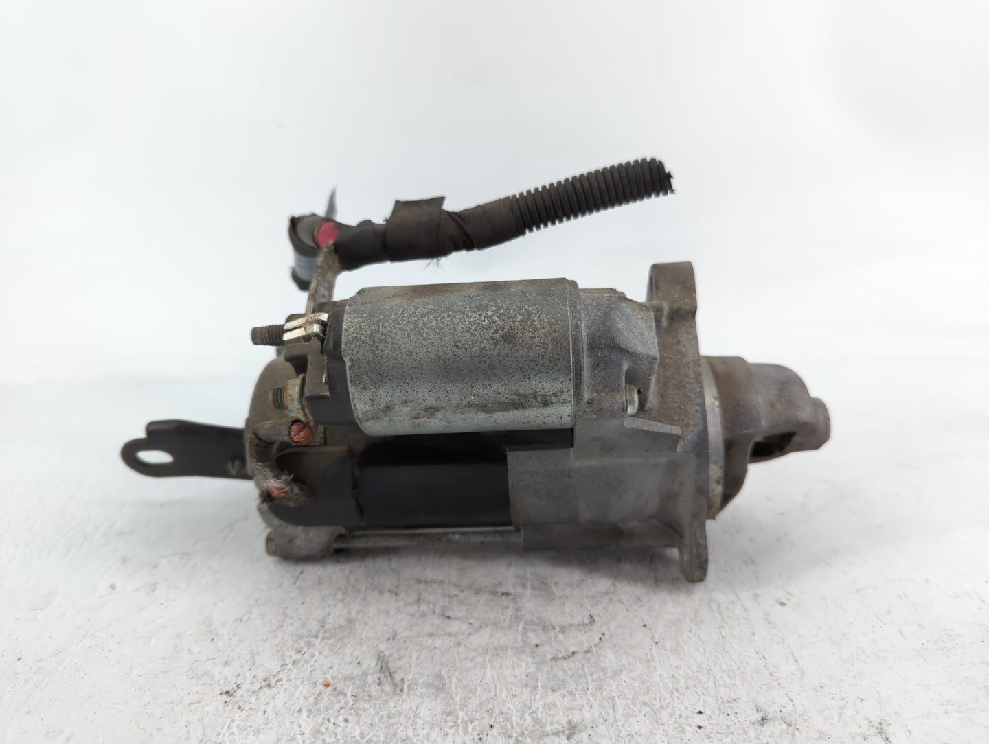 2018-2022 Chevrolet Equinox Car Starter Motor Solenoid OEM P/N:12680615 Fits Fits 2017 2018 2019 2020 2021 2022 OEM Used Aut