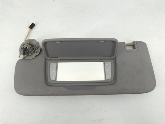2018-2019 Chevrolet Equinox Sun Visor Shade Replacement Driver Left Mirror Fits Fits 2018 2019 OEM Used Auto Parts - Oemused
