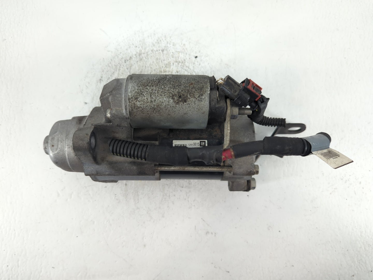 2018-2022 Chevrolet Equinox Car Starter Motor Solenoid OEM P/N:12680615 Fits Fits 2017 2018 2019 2020 2021 2022 OEM Used Aut