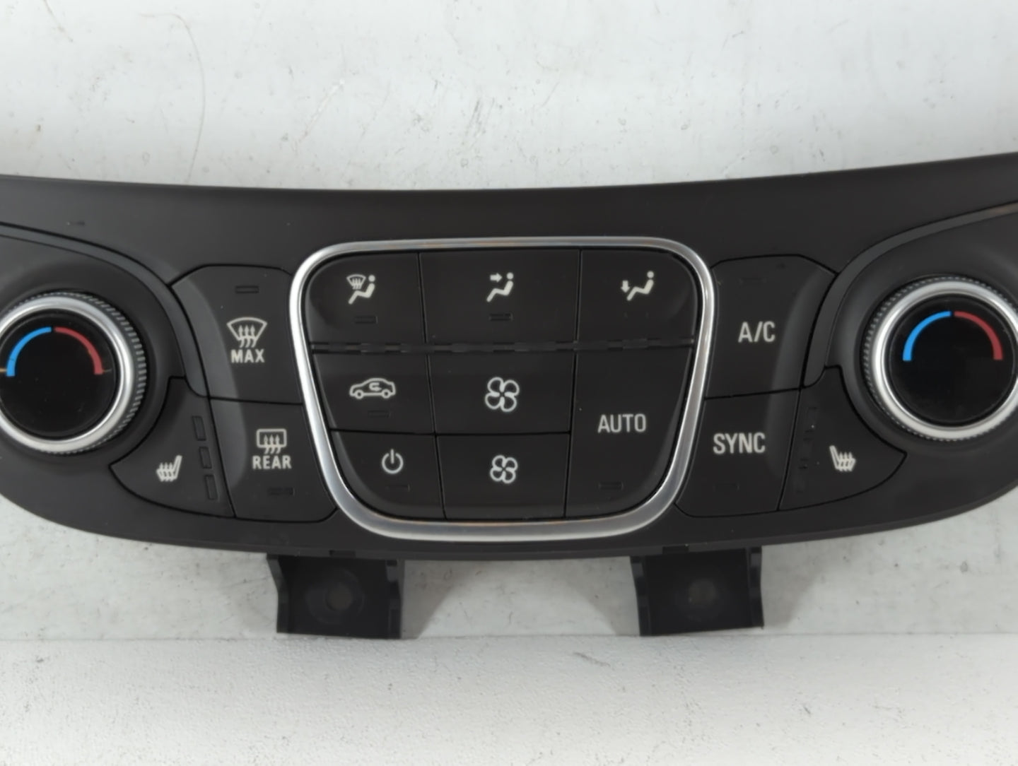 2018 Chevrolet Equinox Climate Control Module Temperature AC/Heater Replacement P/N:8442506 Fits OEM Used Auto Parts - Oemus