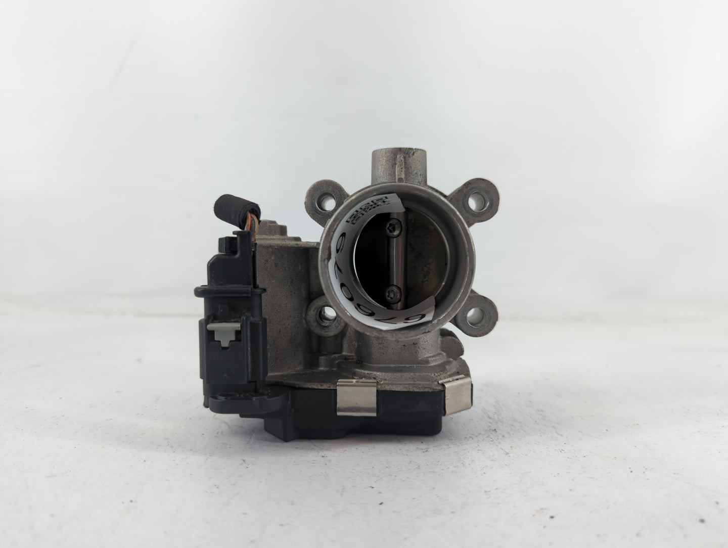 2018-2022 Chevrolet Equinox Throttle Body P/N:12671379AA Fits Fits 2016 2017 2018 2019 2020 2021 2022 OEM Used Auto Parts - 