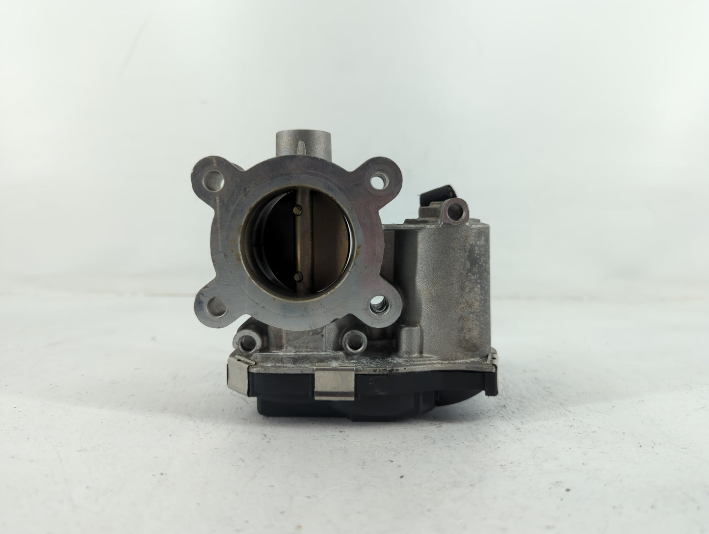 2018-2022 Chevrolet Equinox Throttle Body P/N:12671379AA Fits Fits 2016 2017 2018 2019 2020 2021 2022 OEM Used Auto Parts - 