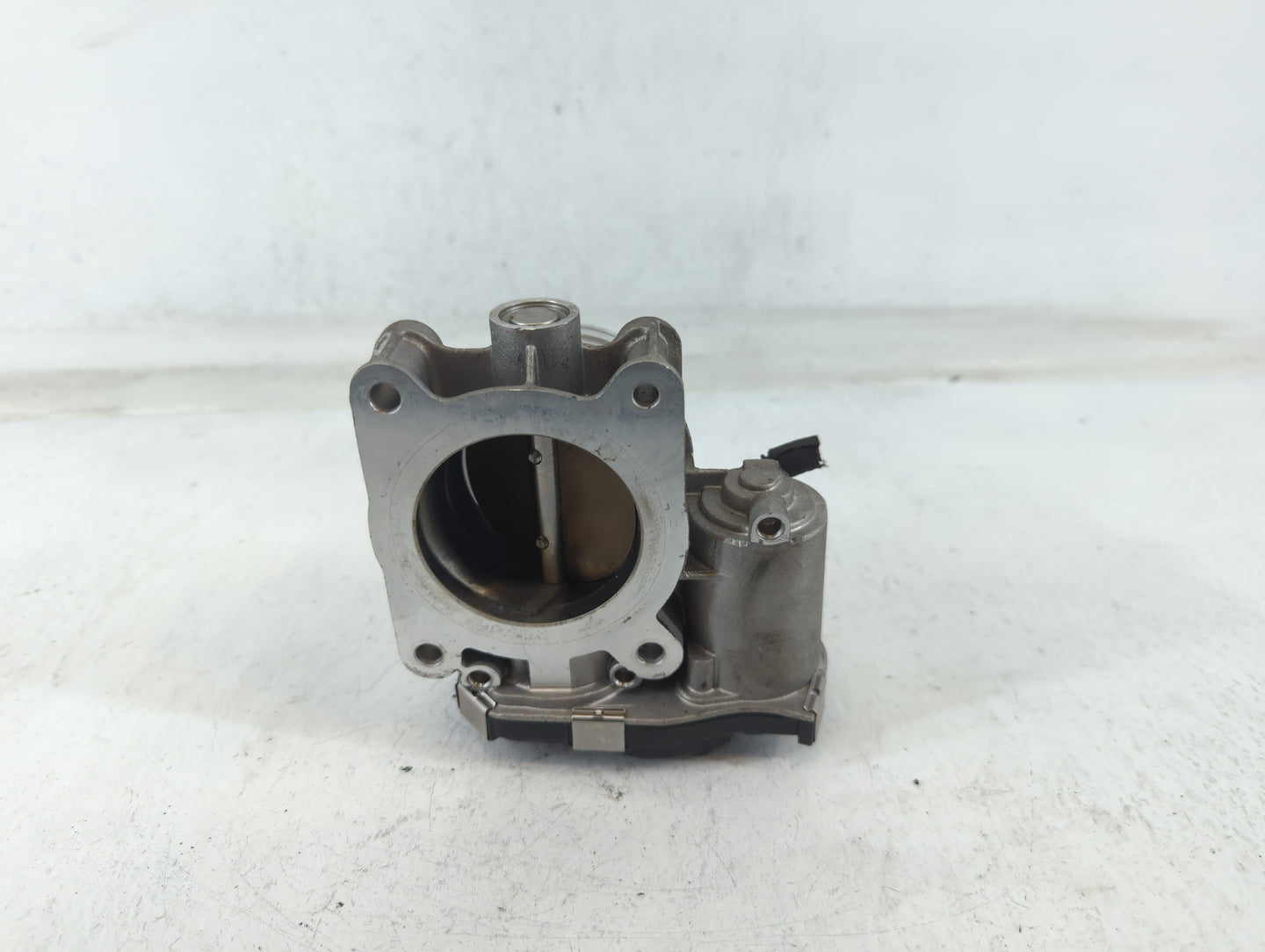 2018-2020 Chevrolet Equinox Throttle Body P/N:12670837AA Fits Fits 2013 2014 2015 2016 2017 2018 2019 2020 2021 OEM Used Aut