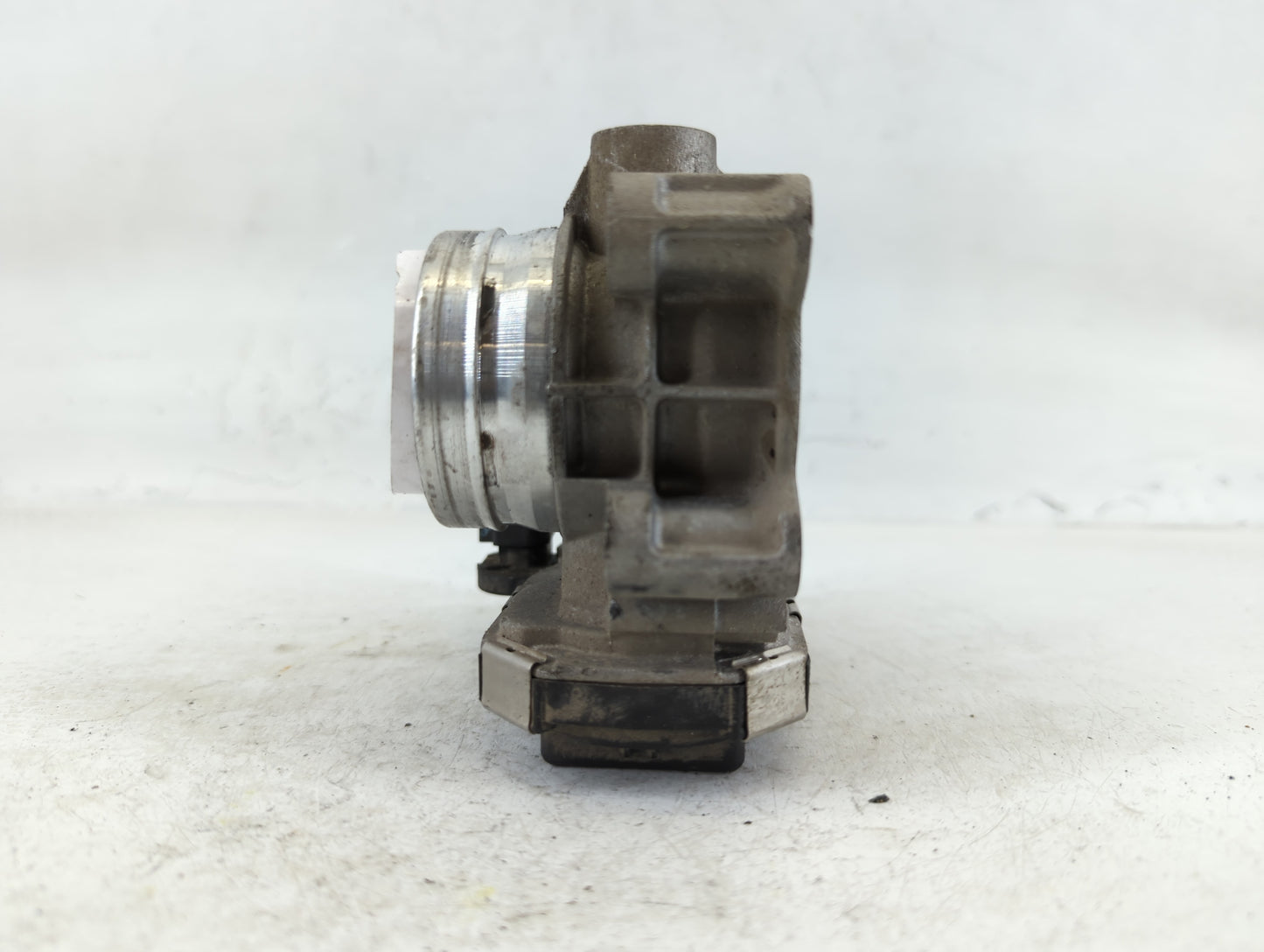 2018-2022 Chevrolet Equinox Throttle Body P/N:12671379AA Fits Fits 2016 2017 2018 2019 2020 2021 2022 OEM Used Auto Parts - 