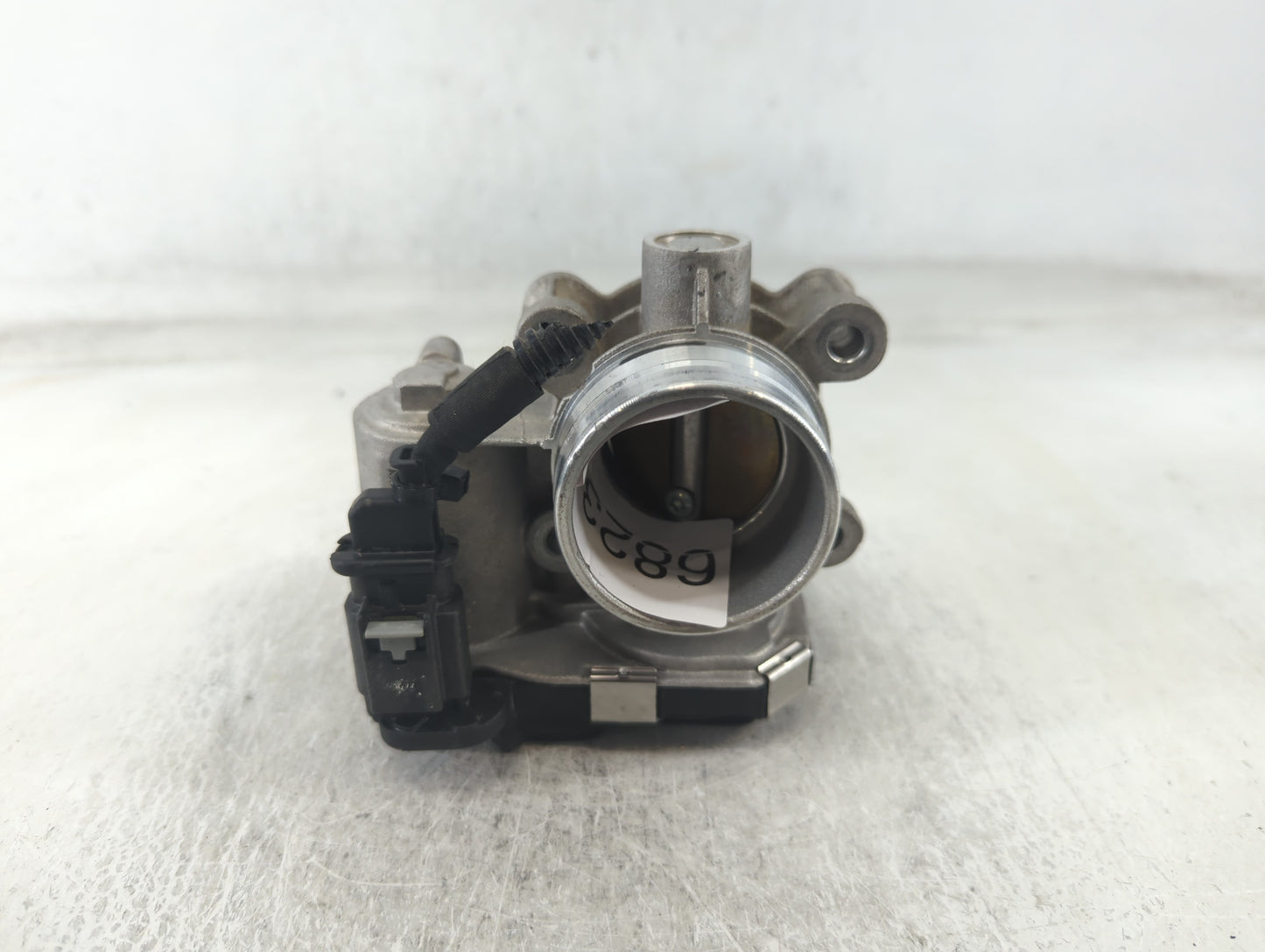 2018-2022 Chevrolet Equinox Throttle Body P/N:12671379AA Fits Fits 2016 2017 2018 2019 2020 2021 2022 OEM Used Auto Parts - 