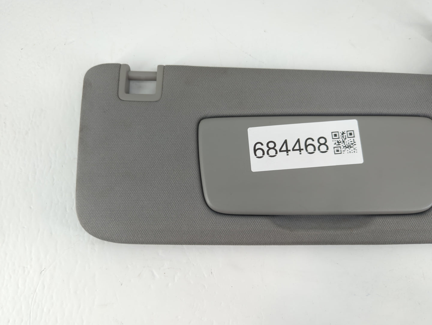 2018-2019 Chevrolet Equinox Sun Visor Shade Replacement Passenger Right Mirror Fits Fits 2018 2019 OEM Used Auto Parts - Oem