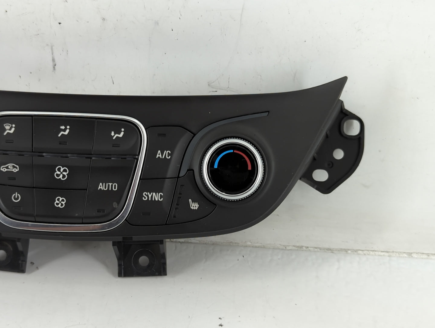 2018 Chevrolet Equinox Climate Control Module Temperature AC/Heater Replacement P/N:84175394 Fits OEM Used Auto Parts - Oemu