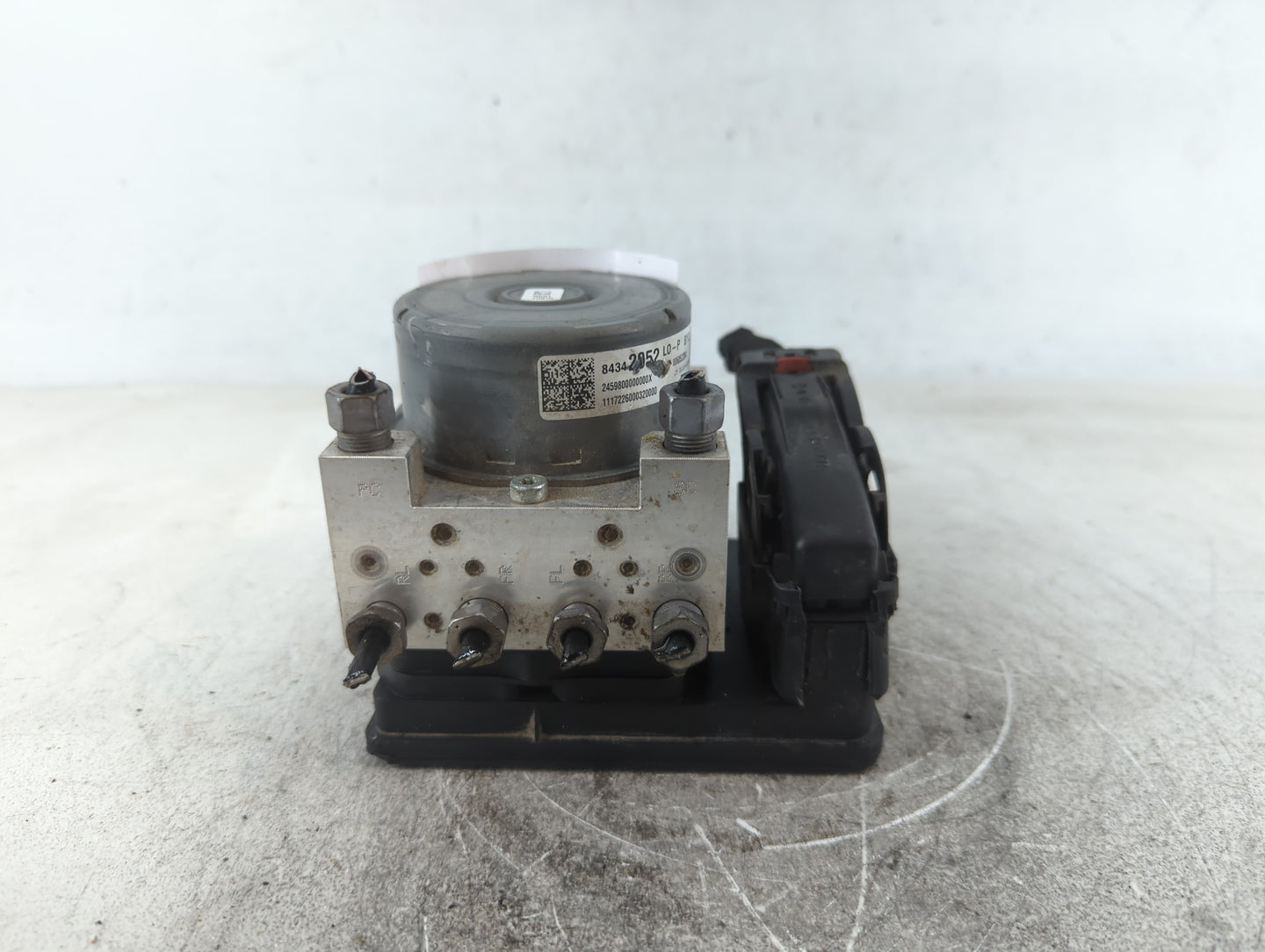 2018-2019 Chevrolet Equinox ABS Pump Control Module Replacement P/N:84342052 Fits Fits 2018 2019 2020 2021 OEM Used Auto Par