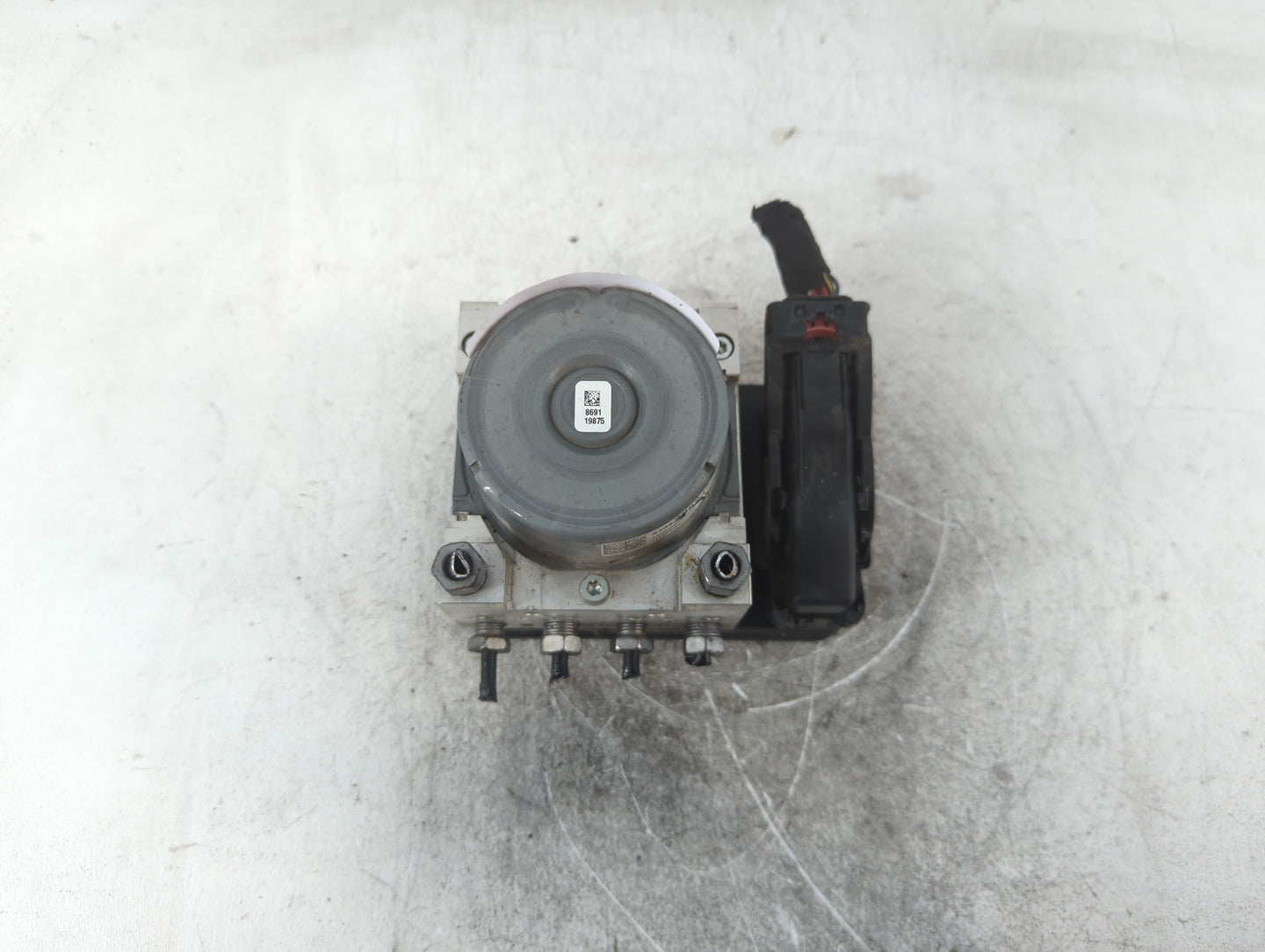 2018-2019 Chevrolet Equinox ABS Pump Control Module Replacement P/N:84342052 Fits Fits 2018 2019 2020 2021 OEM Used Auto Par