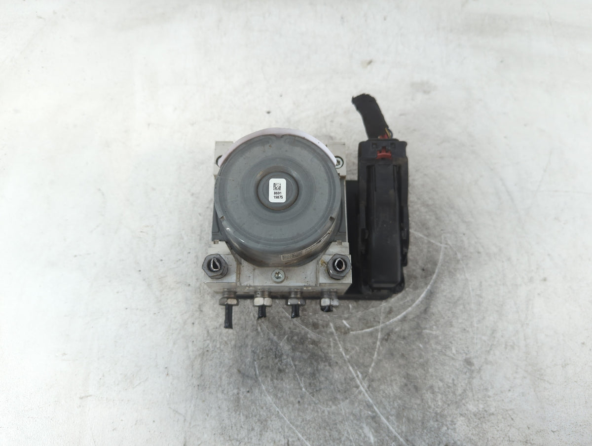 2018-2019 Chevrolet Equinox Anti-Lock Brake ABS Pump Module Actuator OEM P/N:84342052 Fits Fits 2018 2019 2020 2021 OEM Used