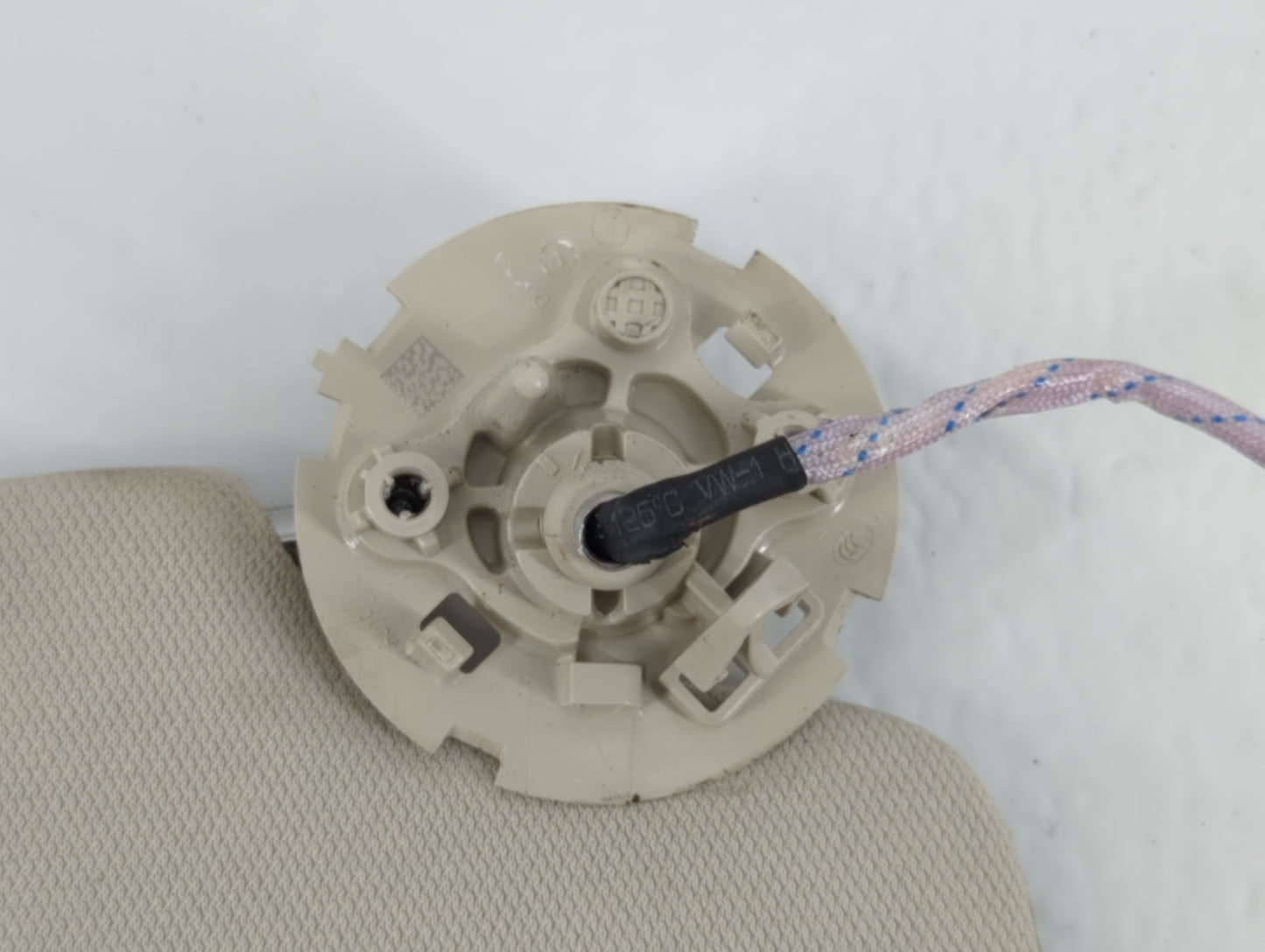 2018-2019 Chevrolet Equinox Sun Visor Shade Replacement Passenger Right Mirror Fits Fits 2018 2019 OEM Used Auto Parts - Oem