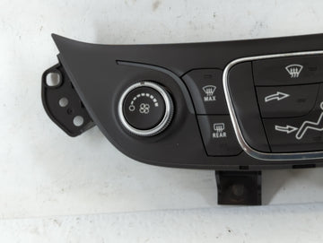 2018 Chevrolet Equinox Climate Control Module Temperature AC/Heater Replacement P/N:84175394 Fits OEM Used Auto Parts