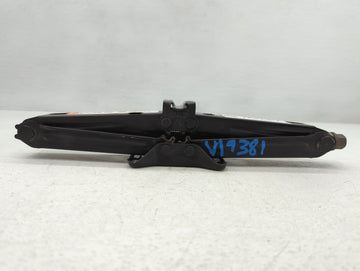 2018 Chevrolet Equinox Spare Scissor Car Jack - Oemusedautoparts1.com
