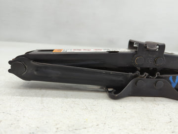 2018 Chevrolet Equinox Spare Scissor Car Jack