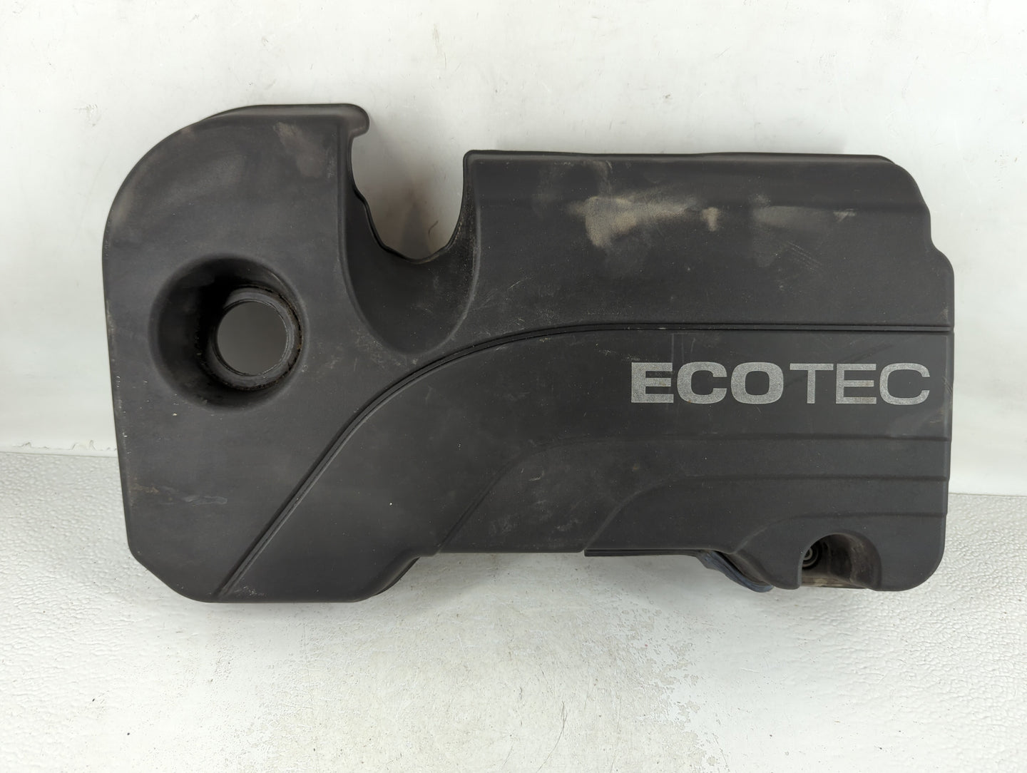2018 Chevrolet Equinox Engine Cover 735684 - Oemusedautoparts1.com