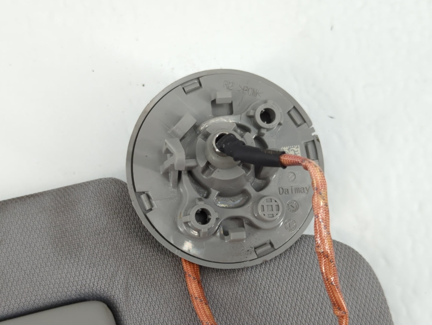 2018-2019 Chevrolet Equinox Sun Visor Shade Replacement Passenger Right Mirror Fits Fits 2018 2019 OEM Used Auto Parts - Oem