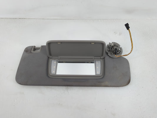 2018-2019 Chevrolet Equinox Sun Visor Shade Replacement Passenger Right Mirror Fits Fits 2018 2019 OEM Used Auto Parts - Oem