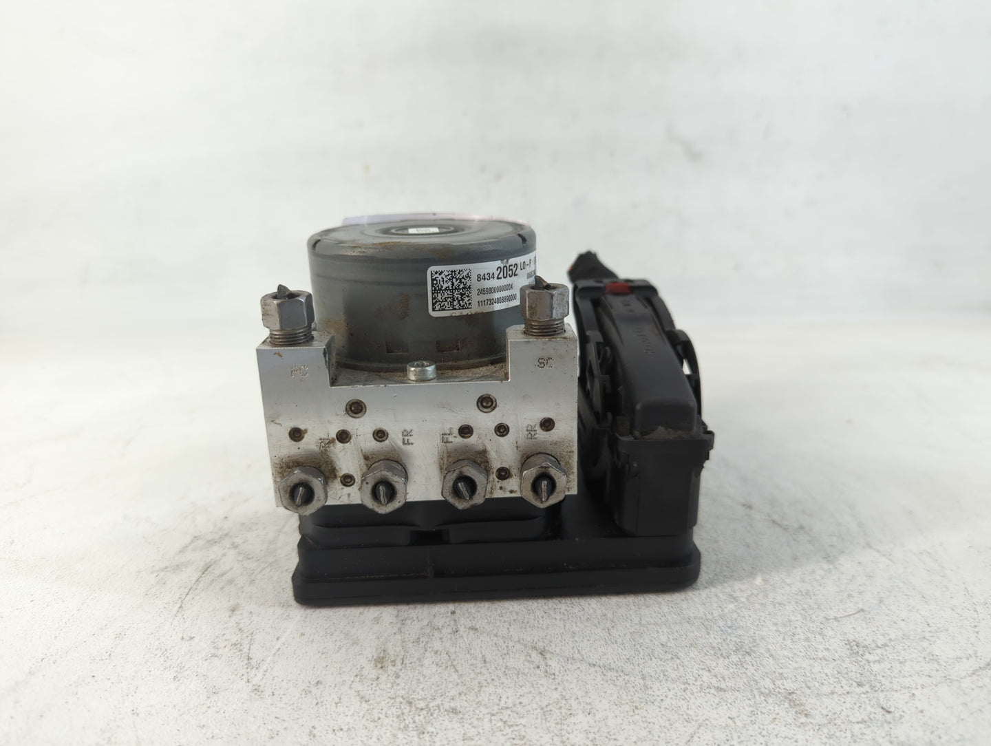 2018-2019 Chevrolet Equinox ABS Pump Control Module Replacement P/N:84342052 Fits Fits 2018 2019 2020 2021 OEM Used Auto Par