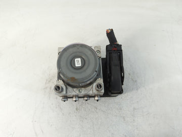 2018-2019 Chevrolet Equinox ABS Pump Control Module Replacement P/N:84342052 Fits Fits 2018 2019 2020 2021 OEM Used Auto Parts