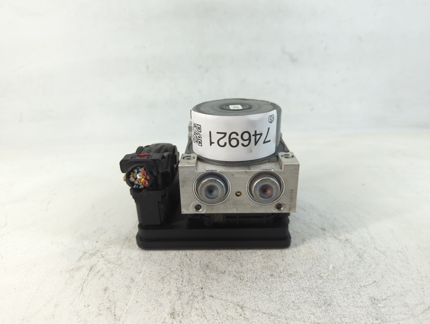 2018-2019 Chevrolet Equinox ABS Pump Control Module Replacement P/N:84342052 Fits Fits 2018 2019 2020 2021 OEM Used Auto Par