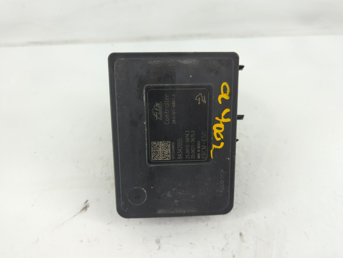 2018-2019 Chevrolet Equinox ABS Pump Control Module Replacement P/N:84342052 Fits Fits 2018 2019 2020 2021 OEM Used Auto Par