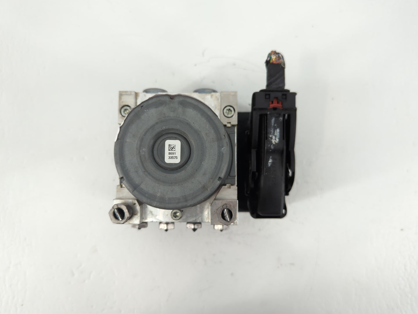 2018-2019 Chevrolet Equinox ABS Pump Control Module Replacement P/N:84414759 Fits Fits 2018 2019 2020 2021 OEM Used Auto Par
