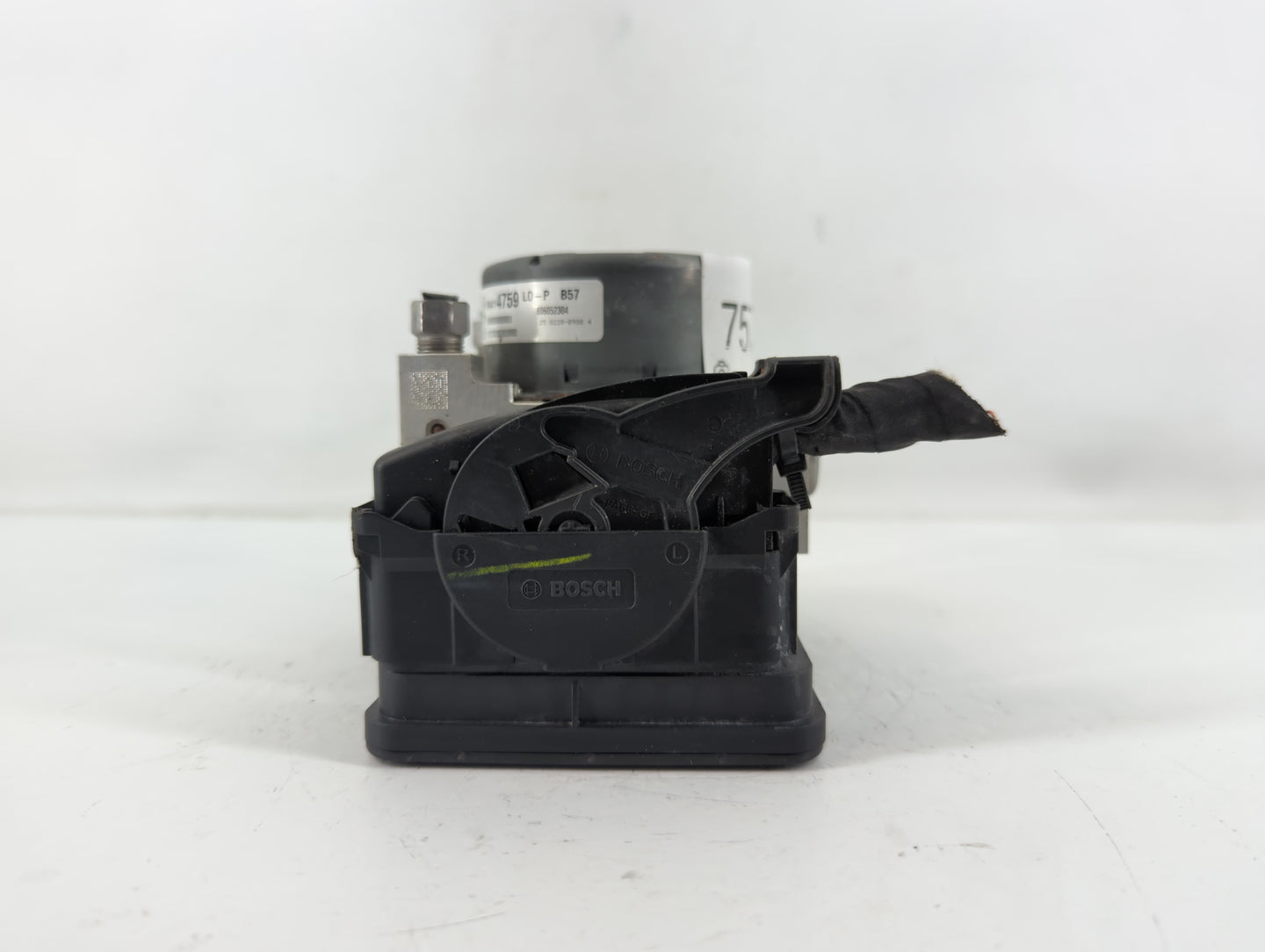2018-2019 Chevrolet Equinox ABS Pump Control Module Replacement P/N:84414759 Fits Fits 2018 2019 2020 2021 OEM Used Auto Par