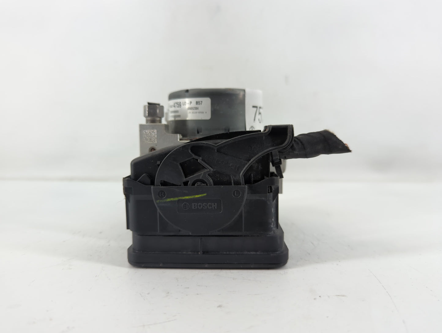 2018-2019 Chevrolet Equinox ABS Pump Control Module Replacement P/N:84414759 Fits Fits 2018 2019 2020 2021 OEM Used Auto Par