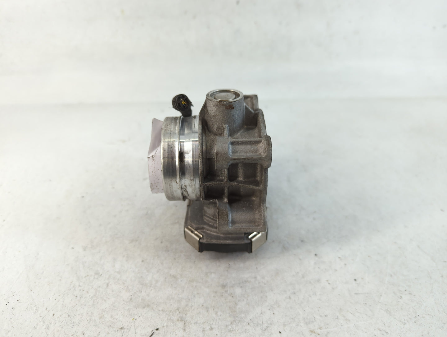 2018-2022 Chevrolet Equinox Throttle Body P/N:12671375A Fits Fits 2016 2017 2018 2019 2020 2021 2022 OEM Used Auto Parts - O