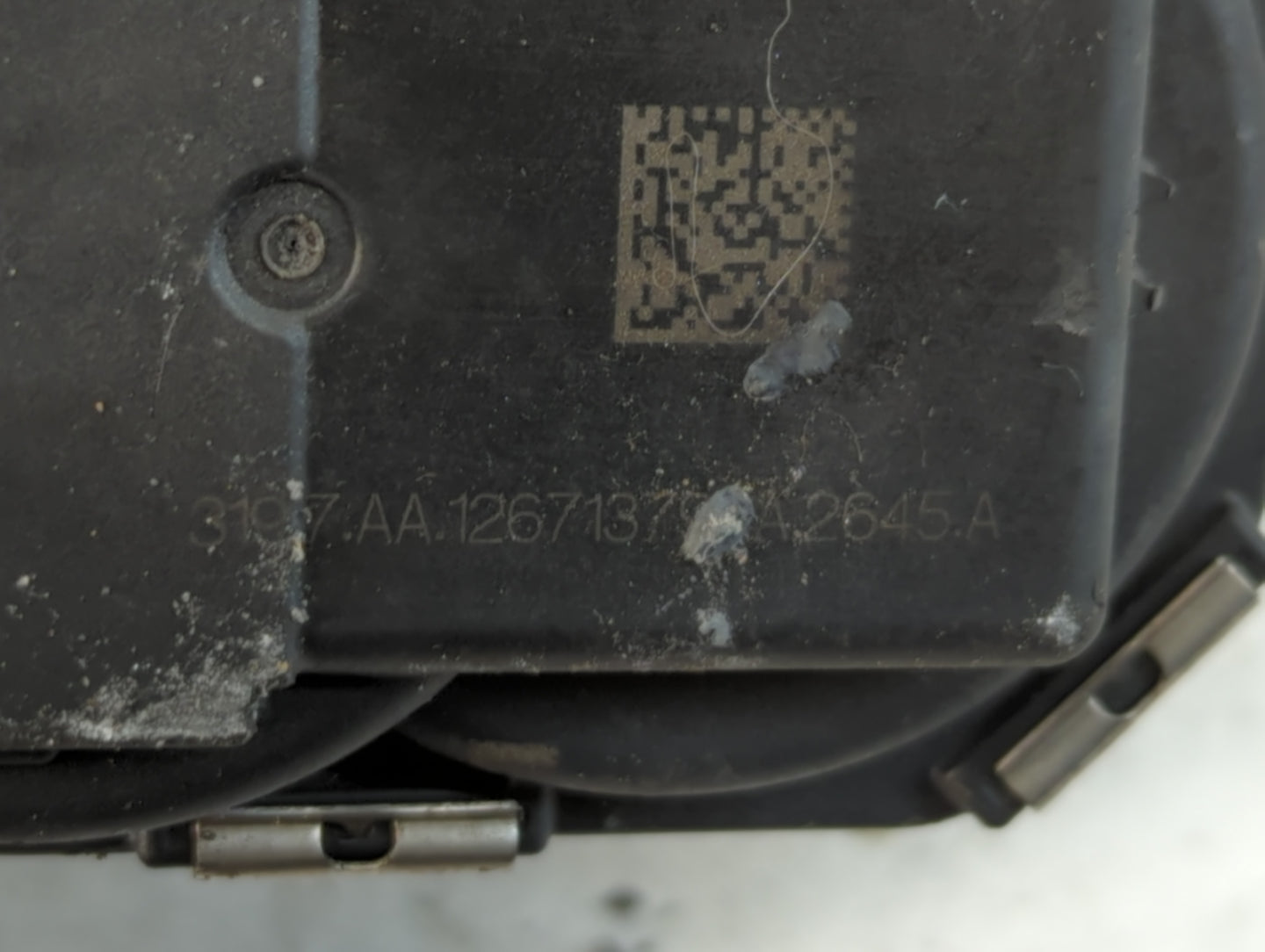 2018-2022 Chevrolet Equinox Throttle Body P/N:12671375A Fits Fits 2016 2017 2018 2019 2020 2021 2022 OEM Used Auto Parts - O
