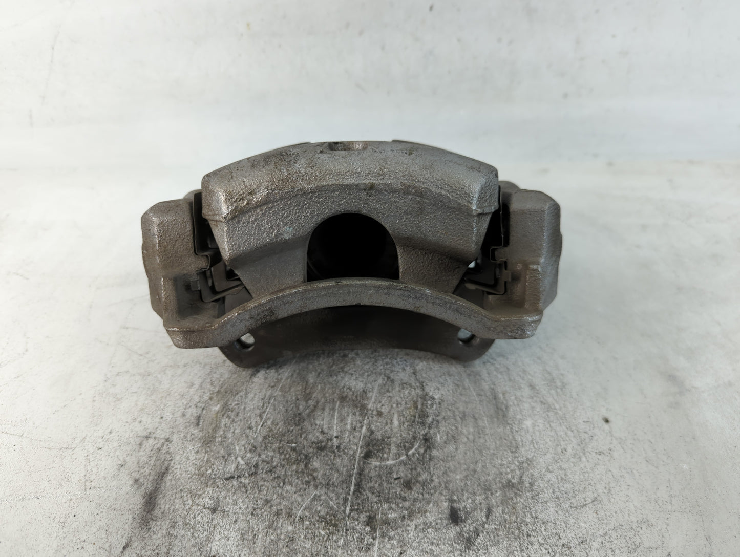 2018 Chevrolet Equinox Front Driver Left Brake Caliper - Oemusedautoparts1.com