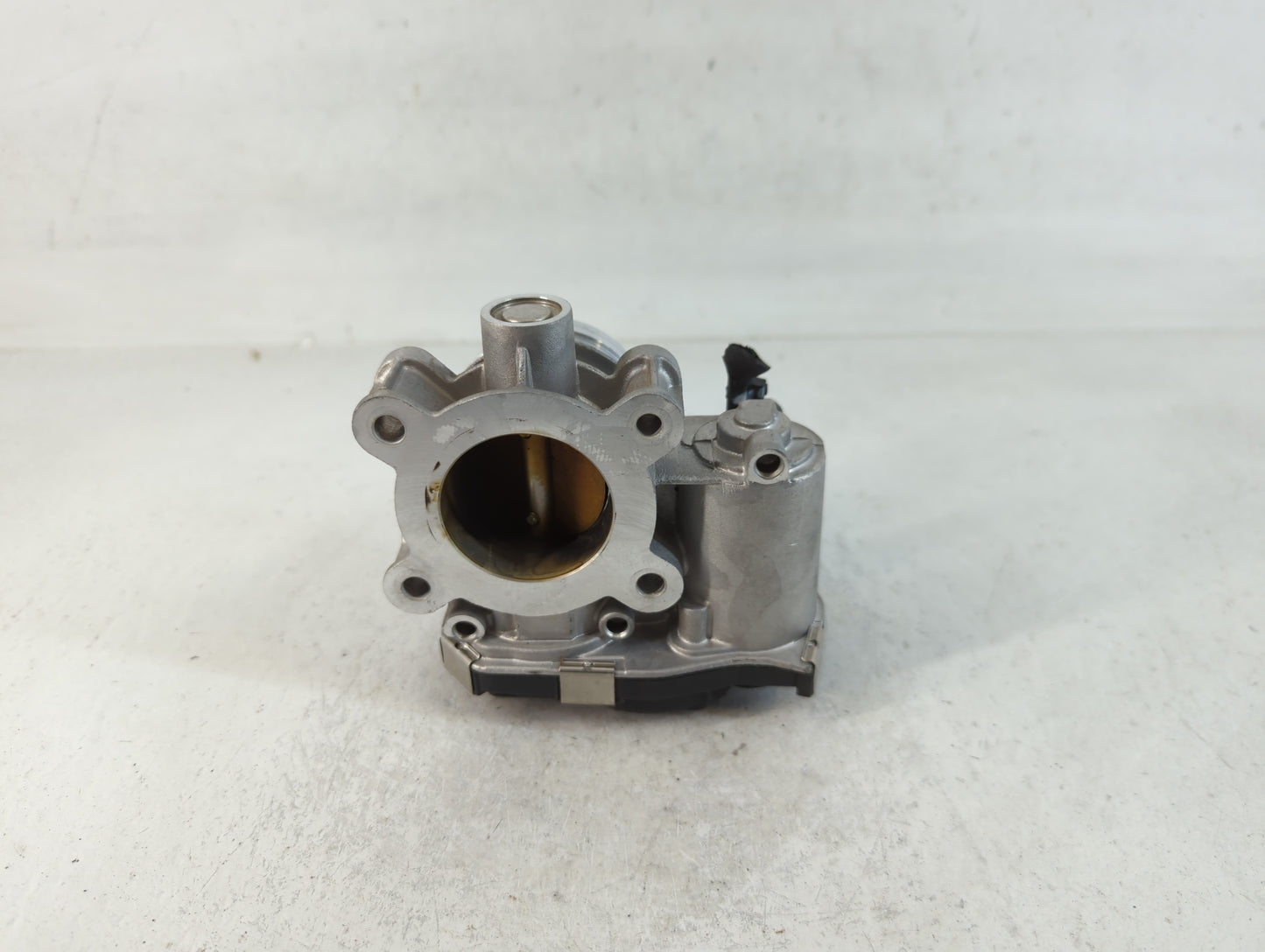 2018-2020 Chevrolet Equinox Throttle Body P/N:12671379AA Fits Fits 2013 2014 2015 2016 2017 2018 2019 2020 2021 OEM Used Aut