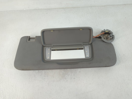2018-2019 Chevrolet Equinox Sun Visor Shade Replacement Passenger Right Mirror Fits Fits 2018 2019 OEM Used Auto Parts - Oem