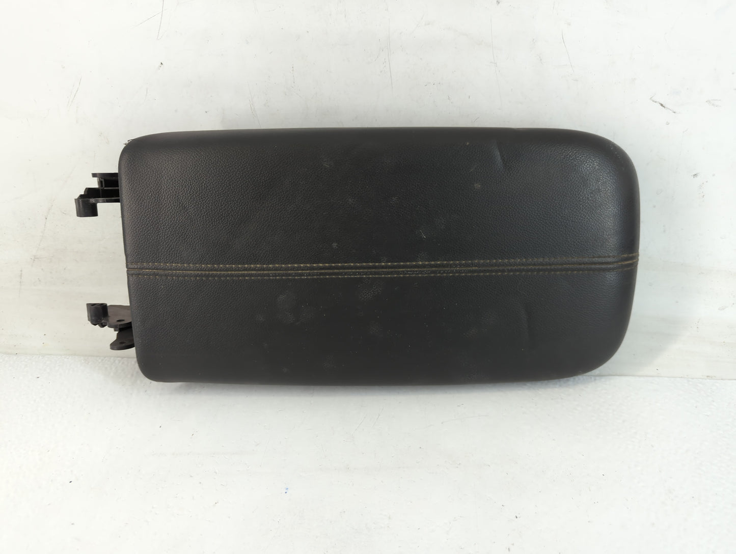2018 Chevrolet Equinox Center Console Armrest Cover Lid Fits OEM Used Auto Parts - Oemusedautoparts1.com