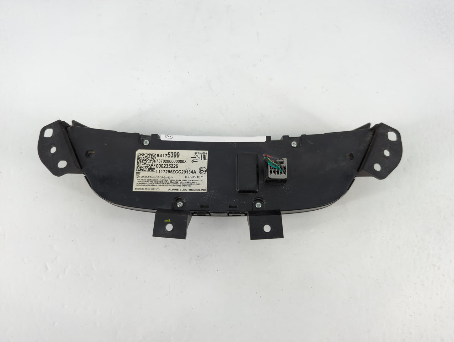 2018 Chevrolet Equinox Climate Control Module Temperature AC/Heater Replacement P/N:84175399 Fits OEM Used Auto Parts - Oemu
