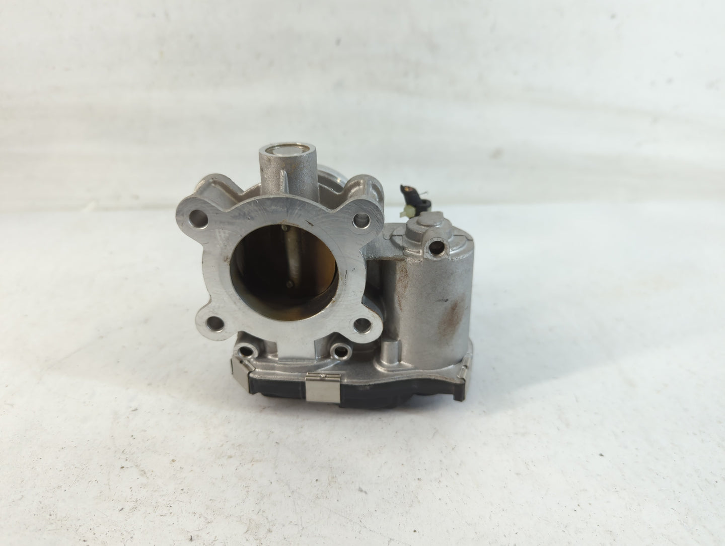 2018-2022 Chevrolet Equinox Throttle Body P/N:12671379AA Fits Fits 2016 2017 2018 2019 2020 2021 2022 OEM Used Auto Parts - 