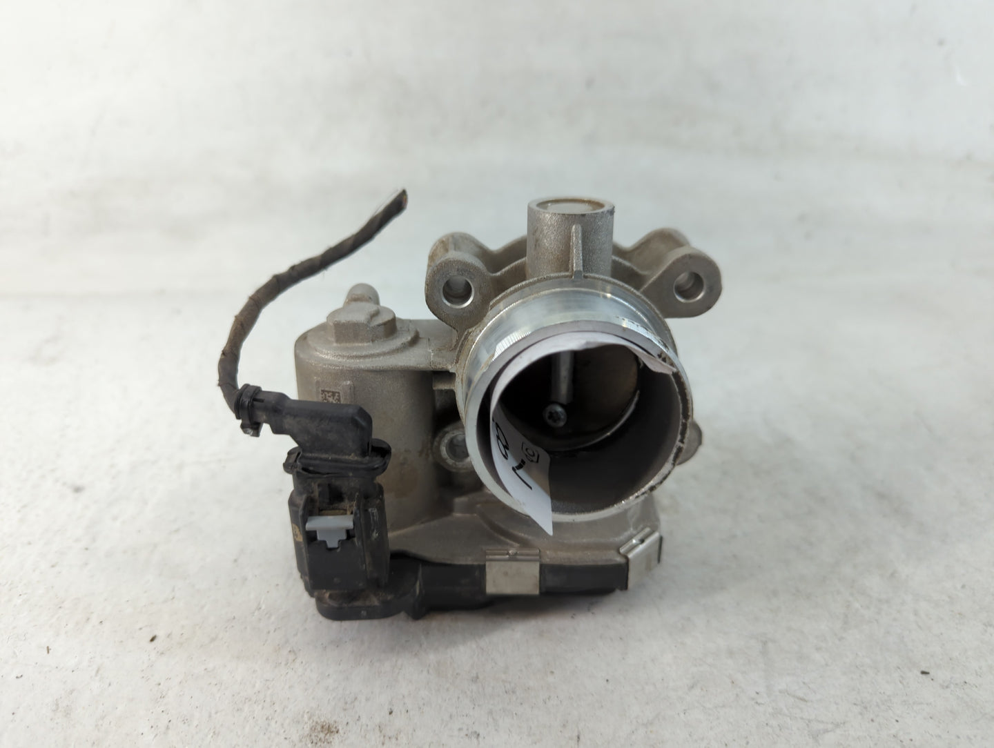 2018-2022 Chevrolet Equinox Throttle Body P/N:04589000 302A6055127 Fits Fits 2016 2017 2018 2019 2020 2021 2022 OEM Used Aut