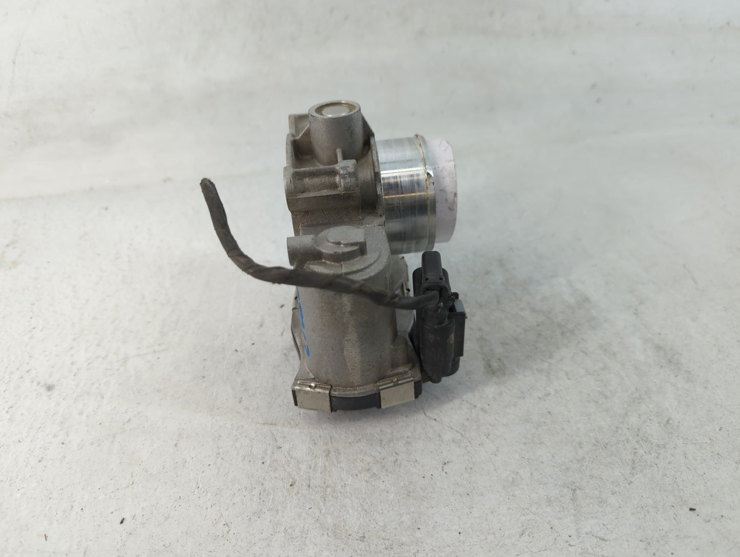 2018-2022 Chevrolet Equinox Throttle Body P/N:04589000 302A6055127 Fits Fits 2016 2017 2018 2019 2020 2021 2022 OEM Used Aut