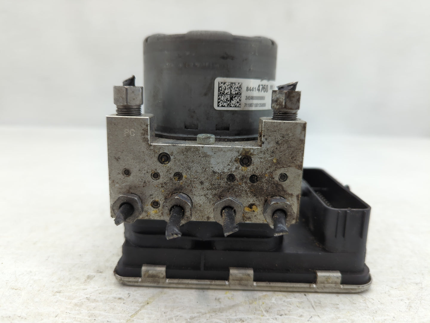 2018-2019 Chevrolet Equinox ABS Pump Control Module Replacement P/N:84374040 Fits Fits 2018 2019 2020 2021 OEM Used Auto Par
