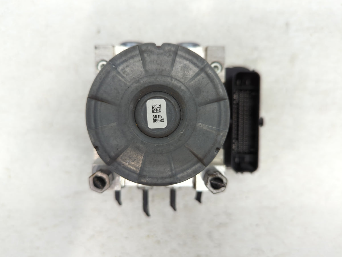 2018-2019 Chevrolet Equinox Anti-Lock Brake ABS Pump Module Actuator OEM P/N:84374040 Fits Fits 2018 2019 2020 2021 OEM Used
