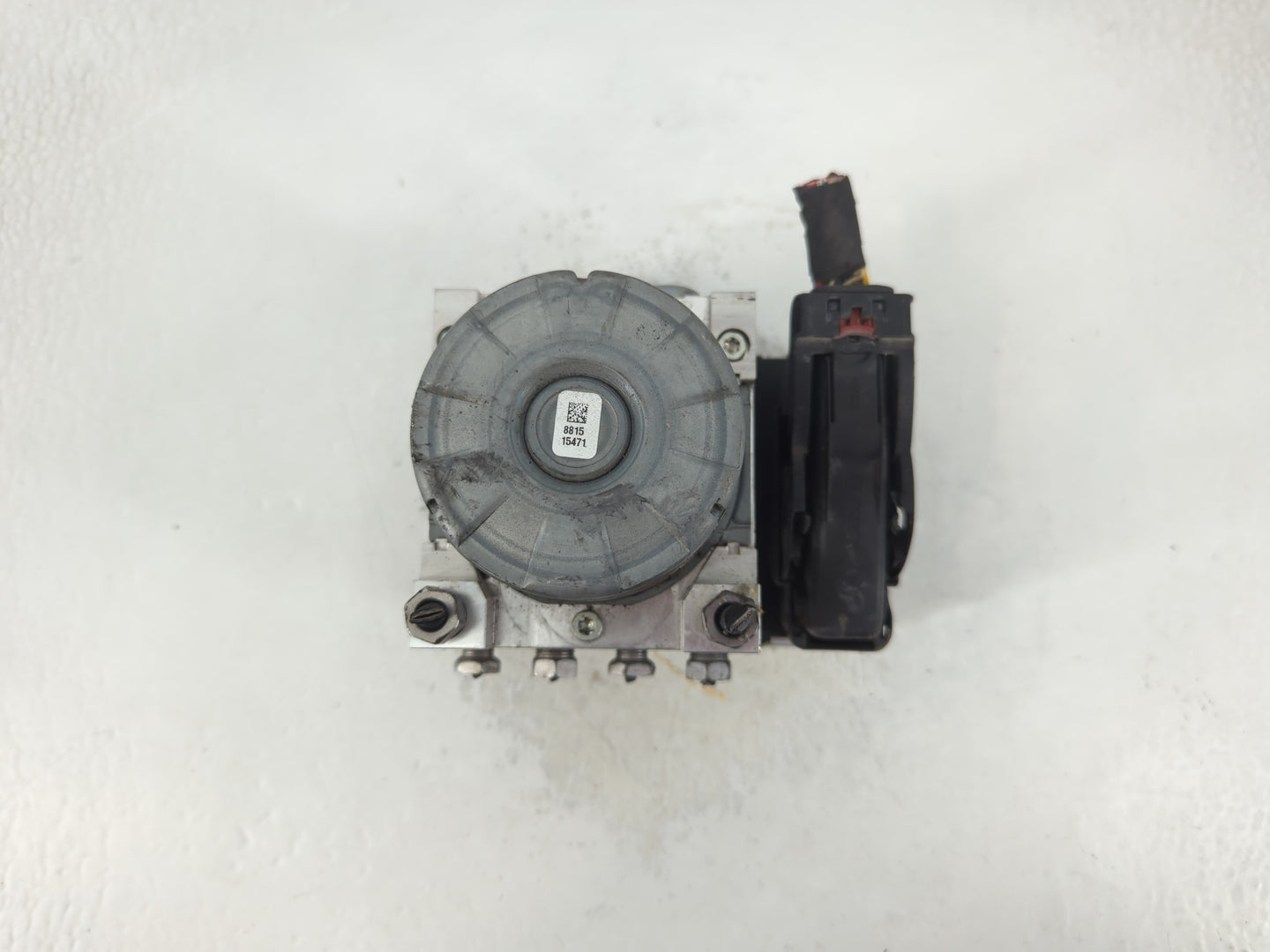 2018-2019 Chevrolet Equinox ABS Pump Control Module Replacement P/N:84254908 Fits Fits 2018 2019 2020 2021 OEM Used Auto Par