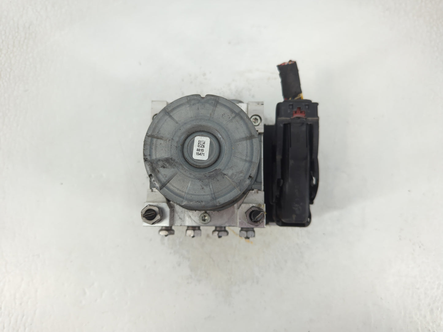 2018-2019 Chevrolet Equinox ABS Pump Control Module Replacement P/N:84254908 Fits Fits 2018 2019 2020 2021 OEM Used Auto Par