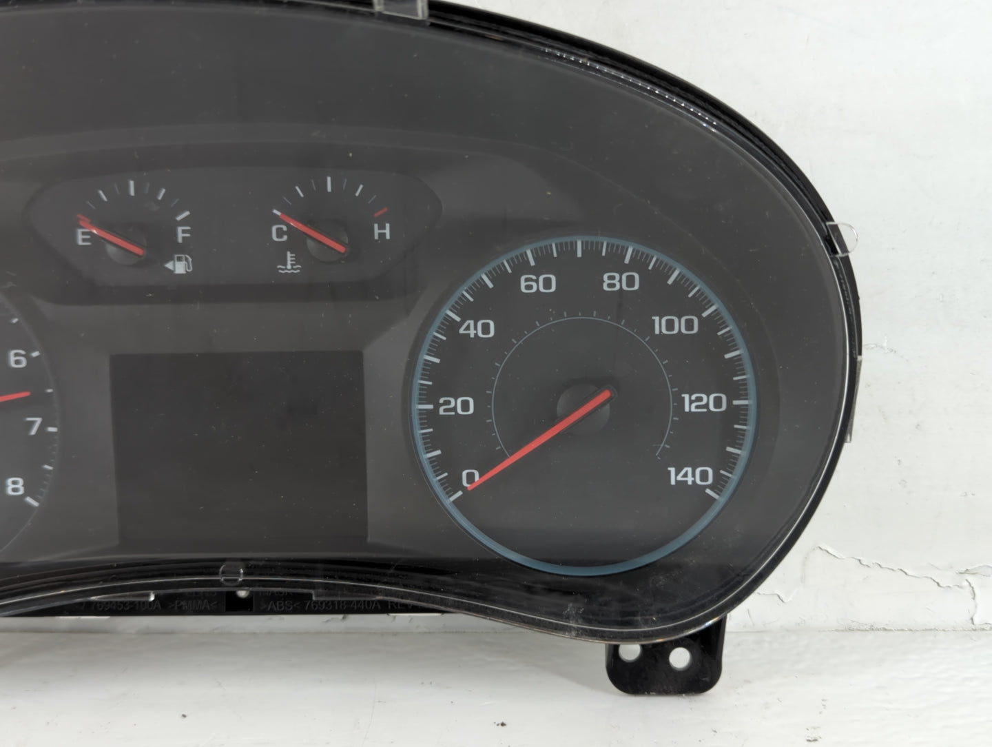 2018 Chevrolet Equinox Instrument Cluster Speedometer Gauges P/N:84424074 Fits OEM Used Auto Parts - Oemusedautoparts1.com