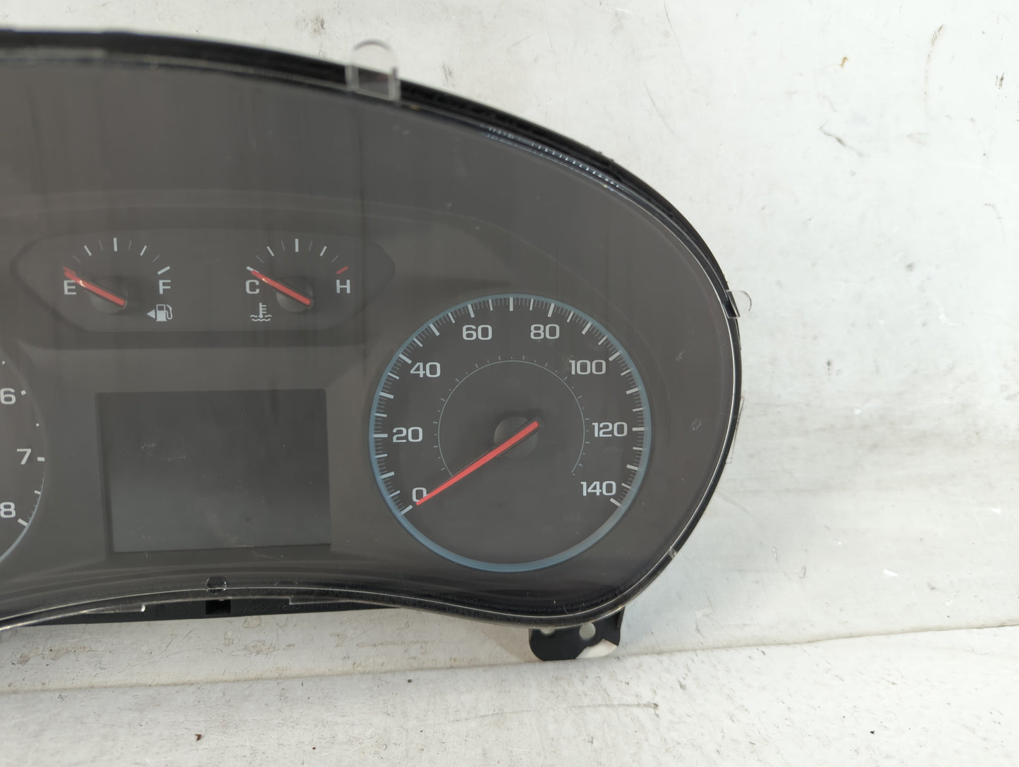 2018 Chevrolet Equinox Instrument Cluster Speedometer Gauges P/N:84240633 Fits OEM Used Auto Parts - Oemusedautoparts1.com