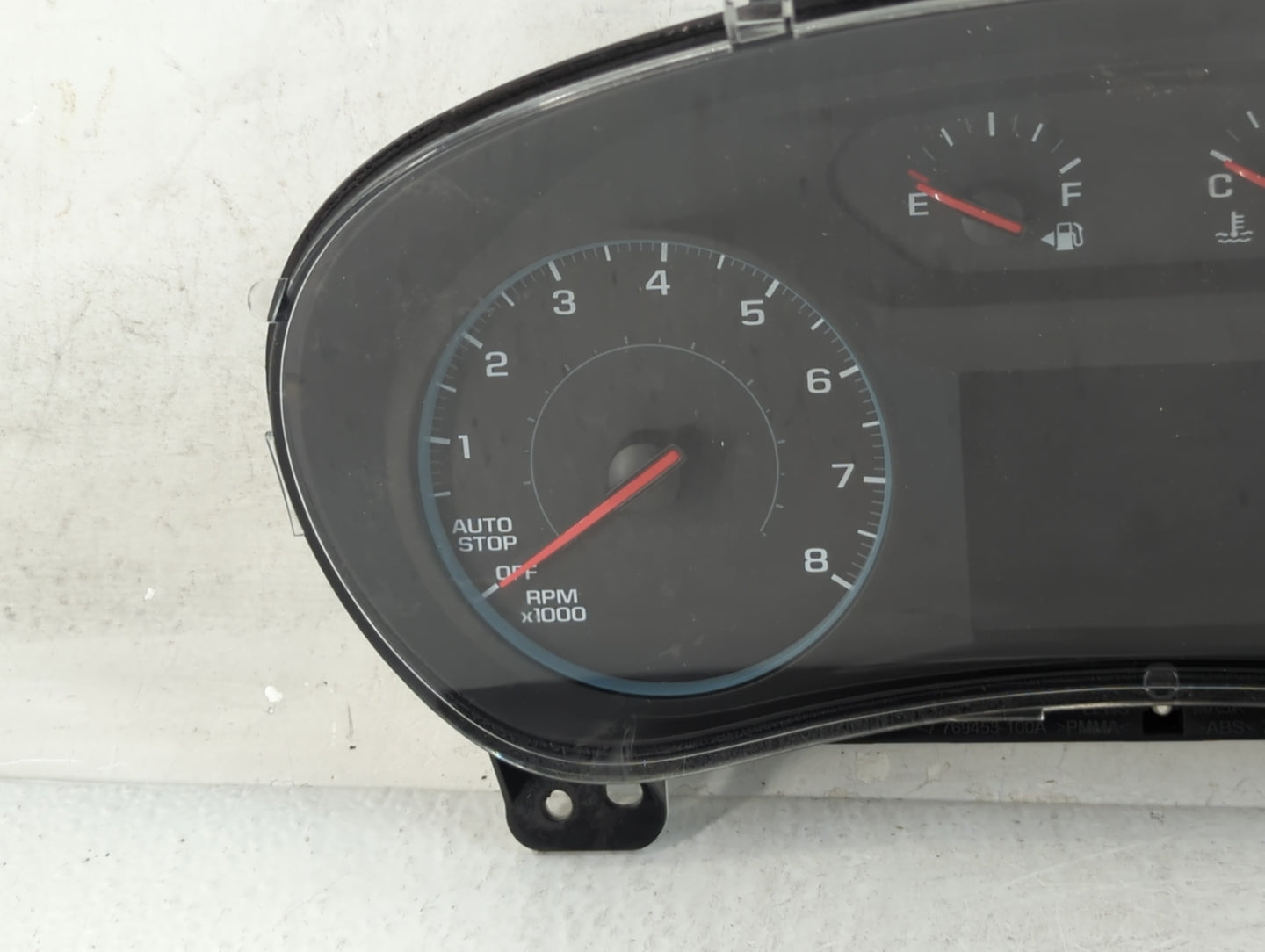 2018 Chevrolet Equinox Instrument Cluster Speedometer Gauges P/N:84240633 Fits OEM Used Auto Parts - Oemusedautoparts1.com