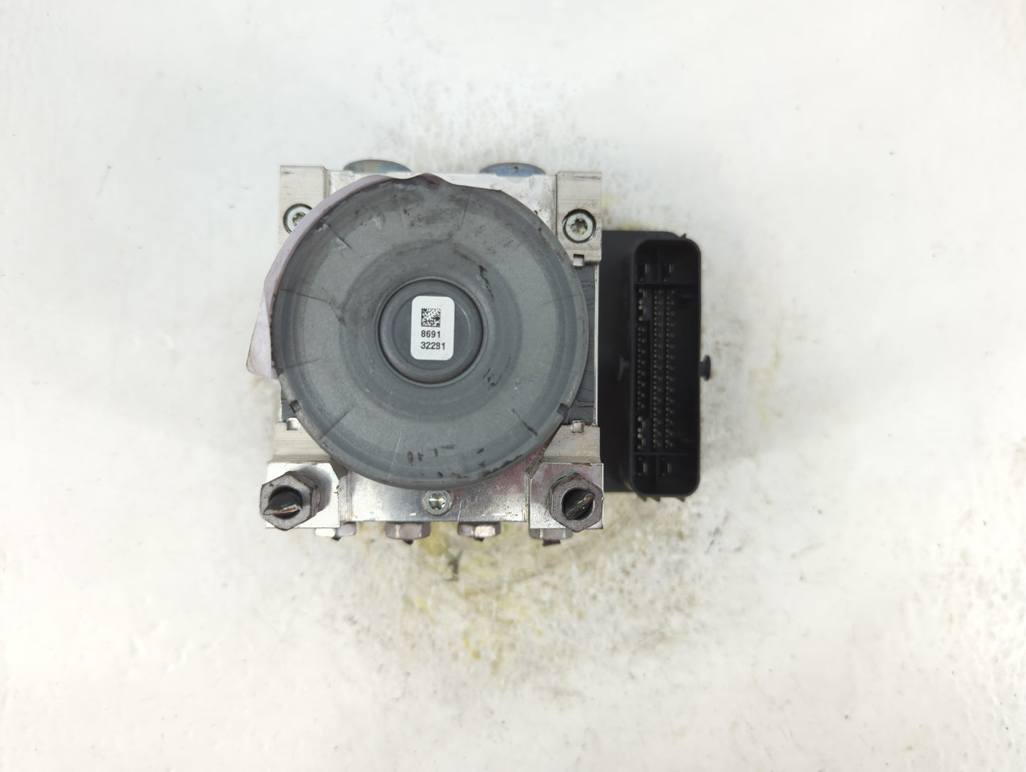 2018-2019 Chevrolet Equinox ABS Pump Control Module Replacement P/N:84560131 Fits Fits 2018 2019 2020 2021 OEM Used Auto Par