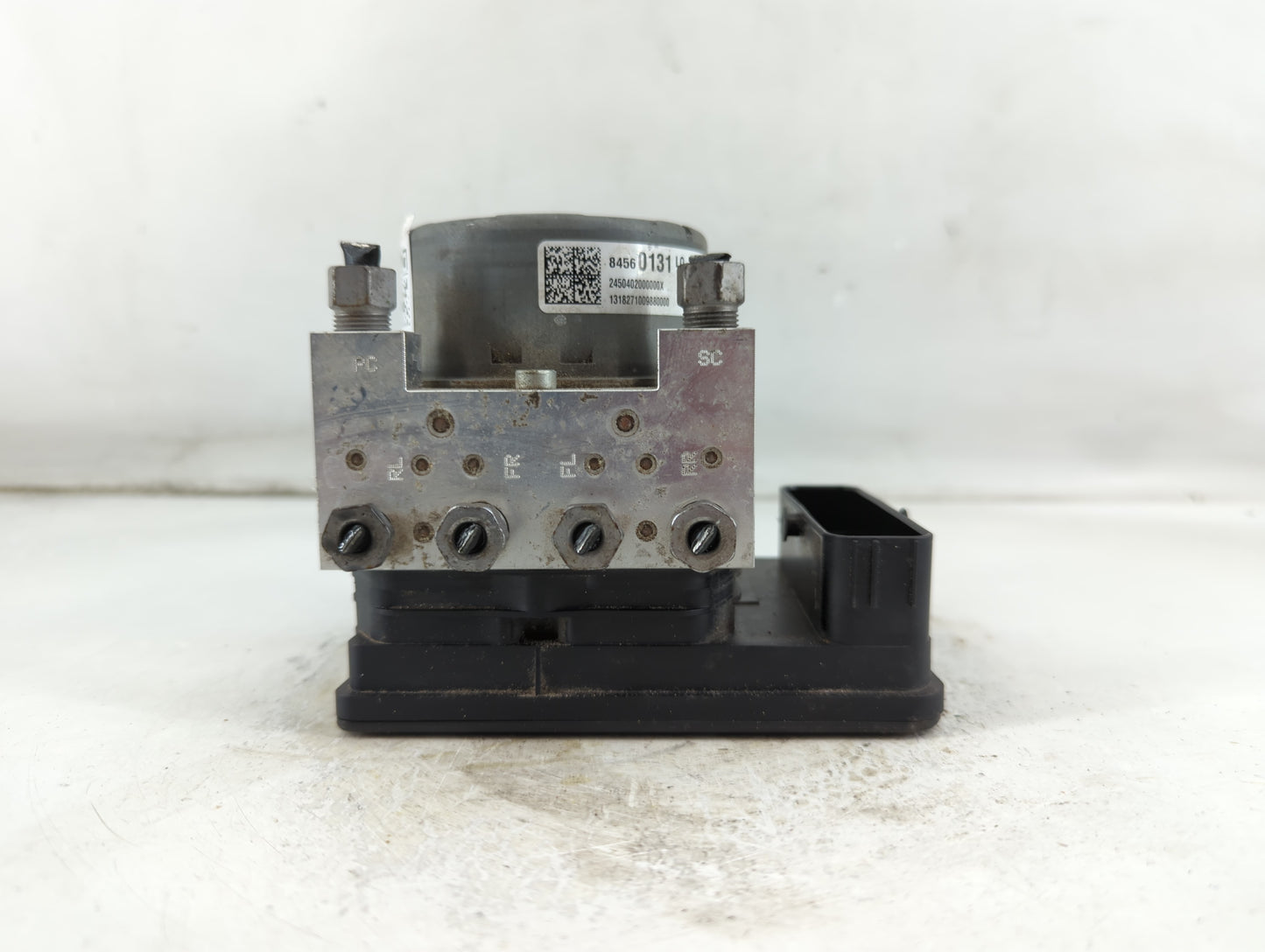 2018-2019 Chevrolet Equinox ABS Pump Control Module Replacement P/N:84560131 Fits Fits 2018 2019 2020 2021 OEM Used Auto Par