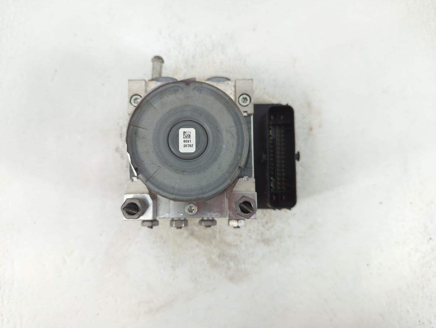 2018-2019 Chevrolet Equinox ABS Pump Control Module Replacement P/N:84560131 Fits Fits 2018 2019 2020 2021 OEM Used Auto Par
