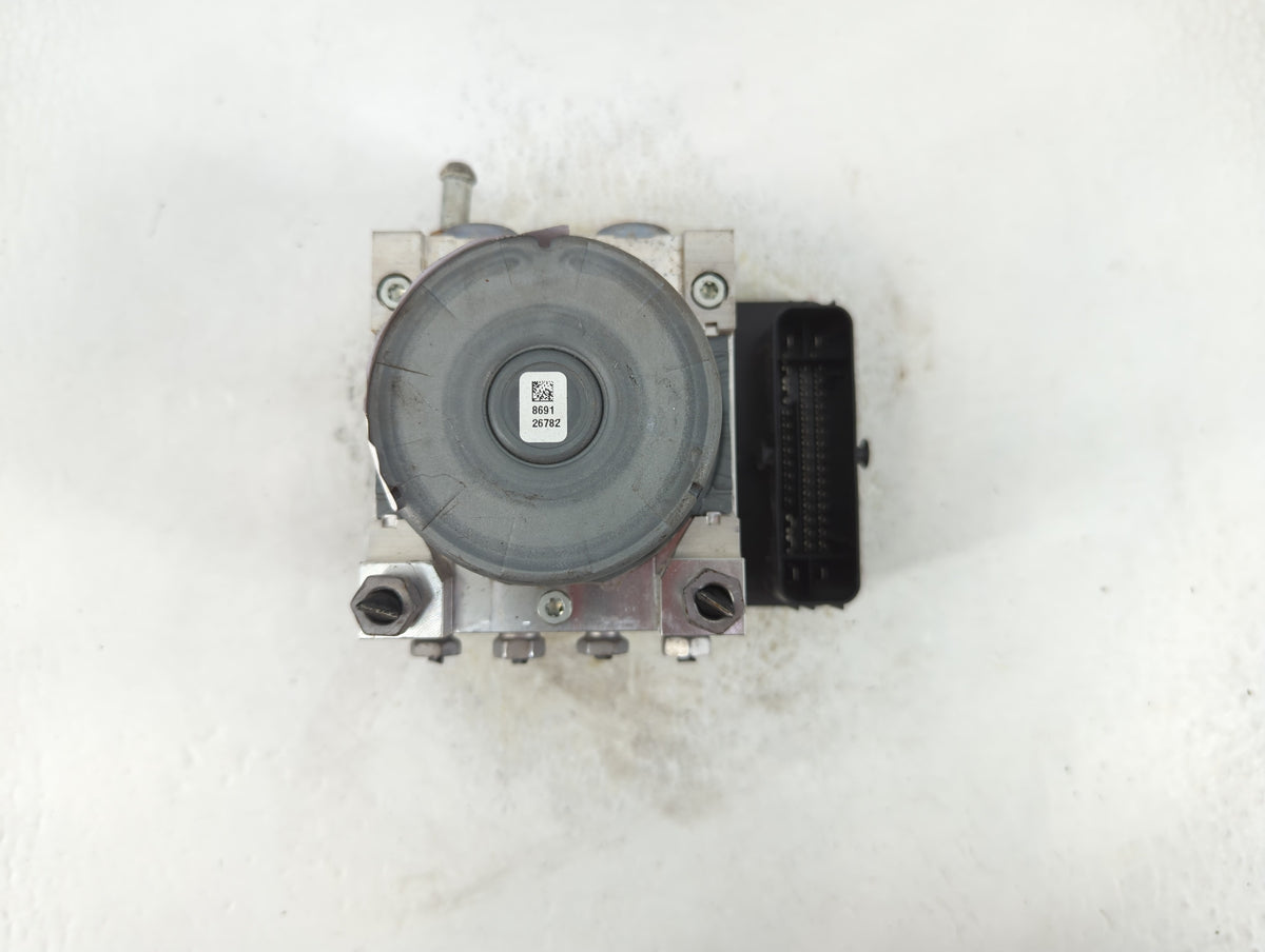 2018-2019 Chevrolet Equinox Anti-Lock Brake ABS Pump Module Actuator OEM P/N:84560131 Fits Fits 2018 2019 2020 2021 OEM Used