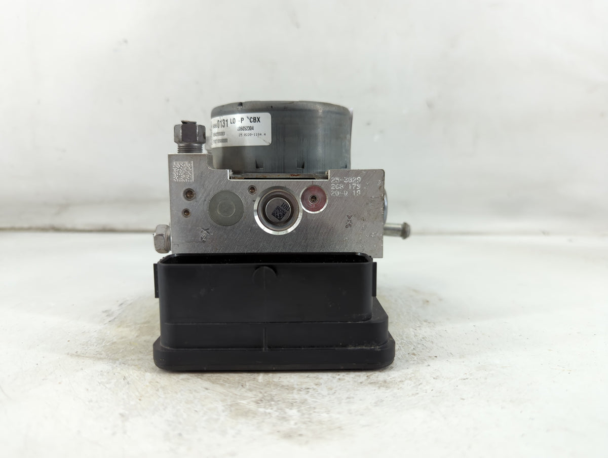 2018-2019 Chevrolet Equinox Anti-Lock Brake ABS Pump Module Actuator OEM P/N:84560131 Fits Fits 2018 2019 2020 2021 OEM Used